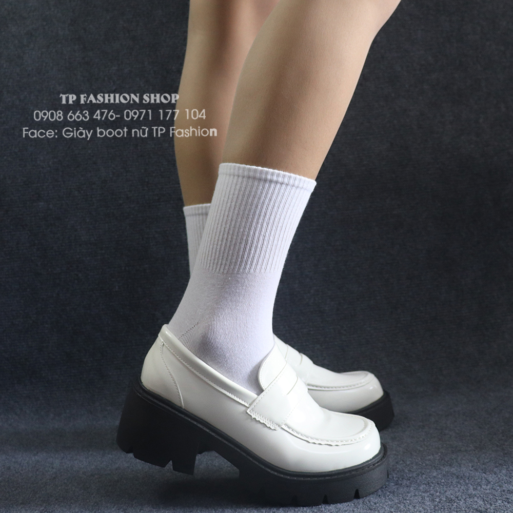 Giày loafer nữ với thiết kế đơn giản mang xỏ chân vào là đi được ngay vô cùng tiện dụng