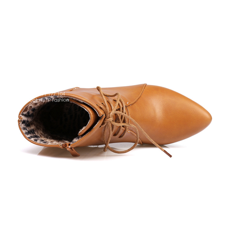 Giày boot nữ cổ ngắn gót vuông 6cm màu  nâu  MŨI NHỌN cột dây GBN128C