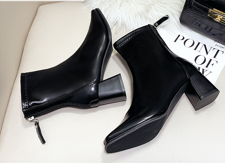 Giày boot nữ cổ lửng màu đen ĐƠN GIẢN đế thấp GBN2301