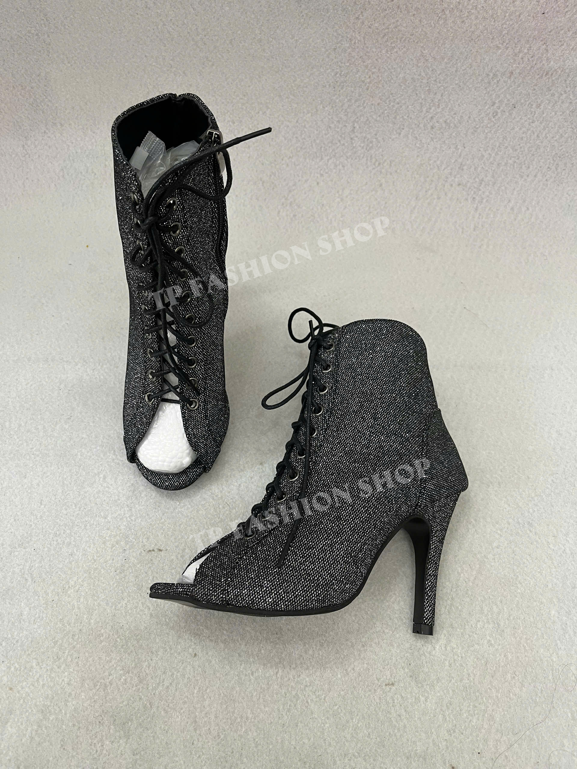 Giày boot nữ hở mũi MÀU ĐEN BẠC cột dây ÔM CHÂN phong cách hiện đại sexy GBN33B