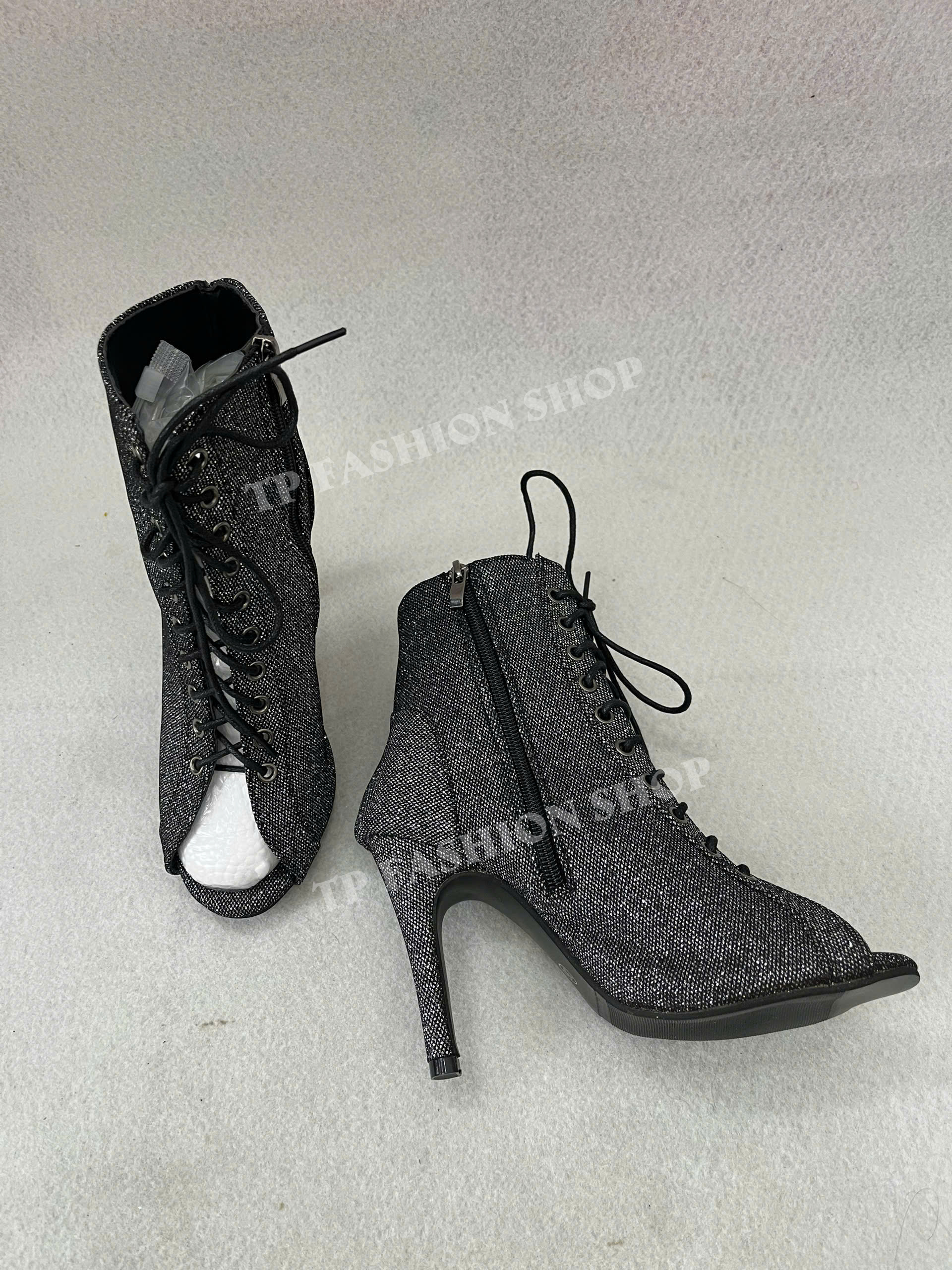 Giày boot nữ hở mũi MÀU ĐEN BẠC cột dây ÔM CHÂN phong cách hiện đại sexy GBN33B