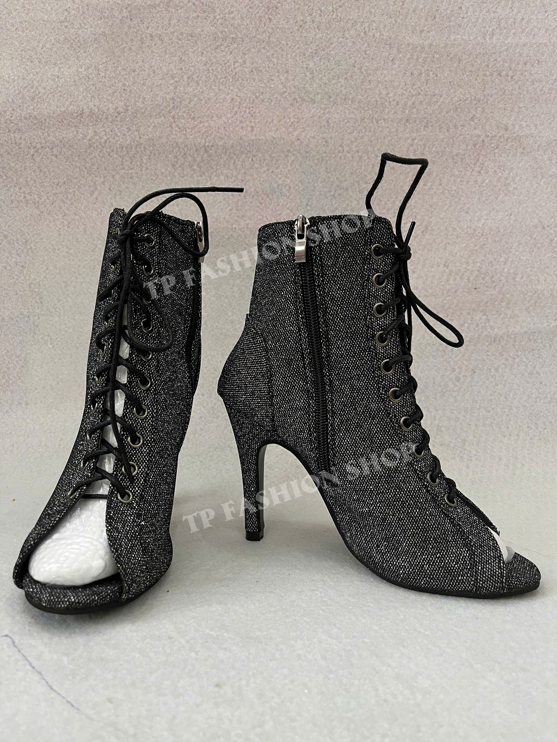 Giày boot nữ hở mũi MÀU ĐEN BẠC cột dây ÔM CHÂN phong cách hiện đại sexy GBN33B
