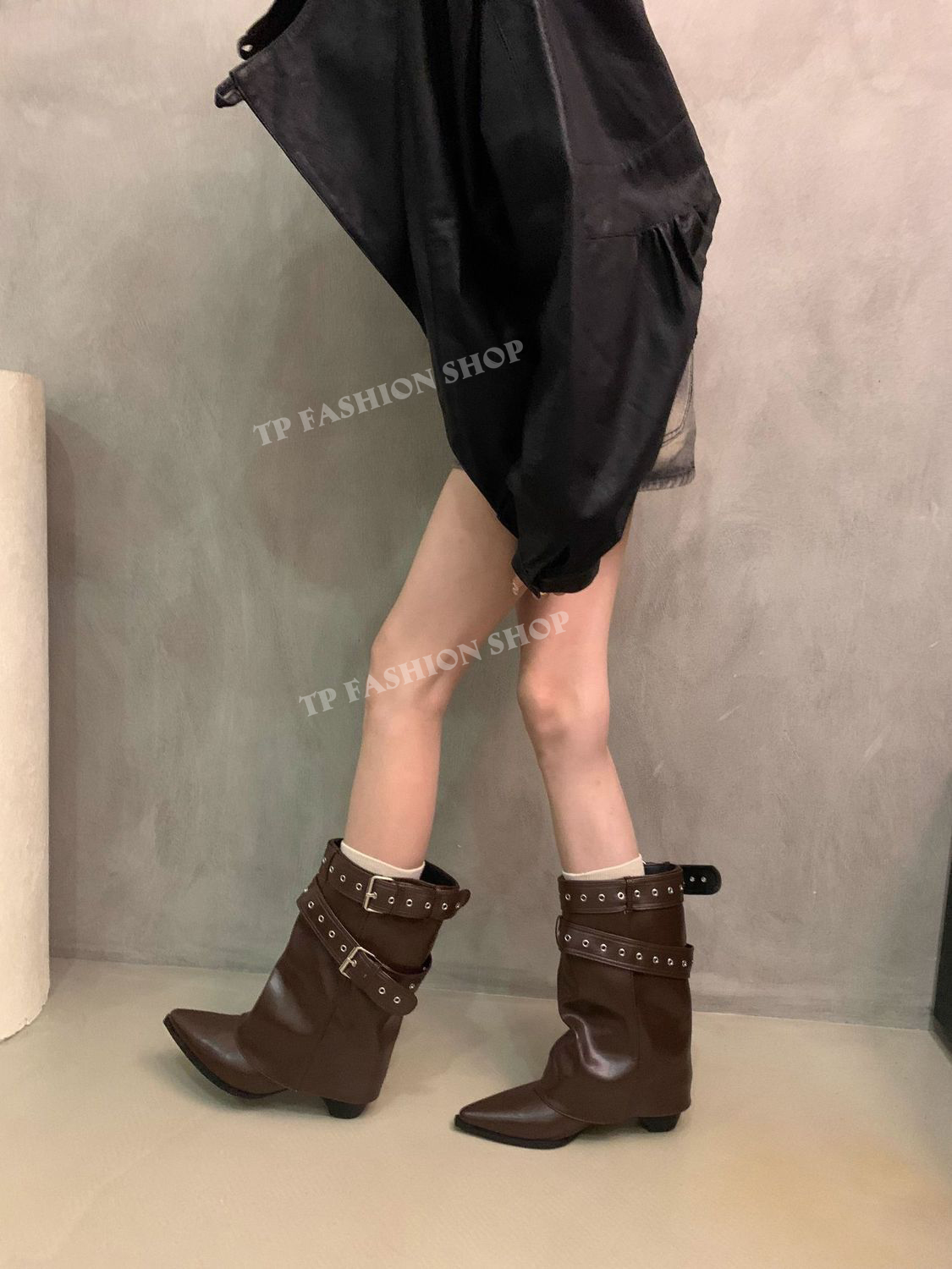 Giày boot ngắn CỔ LẬT, GIẤU GÓT màu NÂU mũi nhọn hottrend GBN78C
