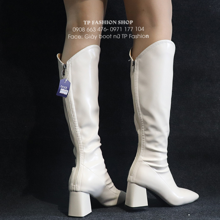Giày boot nữ cổ cao dưới gối cổ chữ V gót vuông 7cm màu kem GCC12502