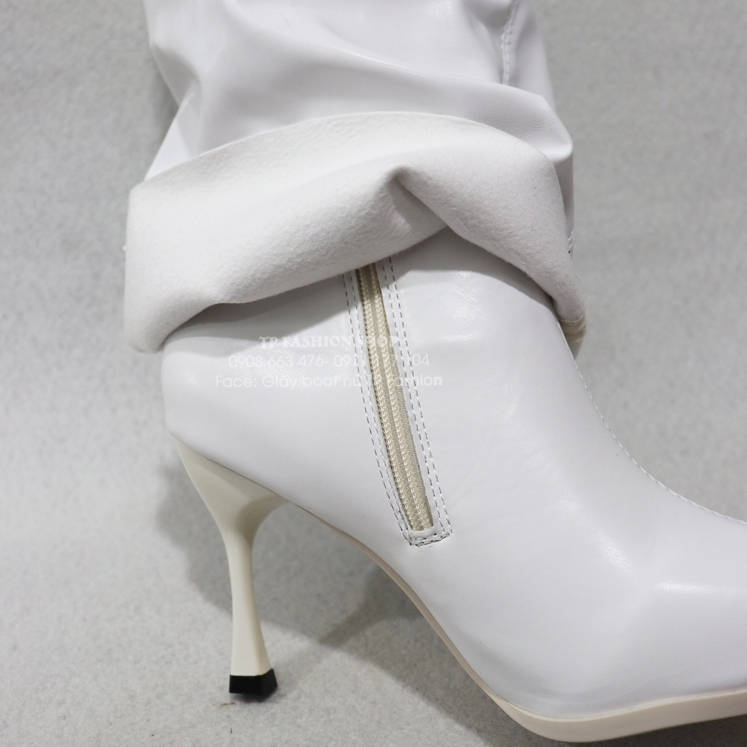 Giày boot nữ cổ gập THỜI TRANG mũi nhọn, gót nhọn 9cm màu trắng GCC24B