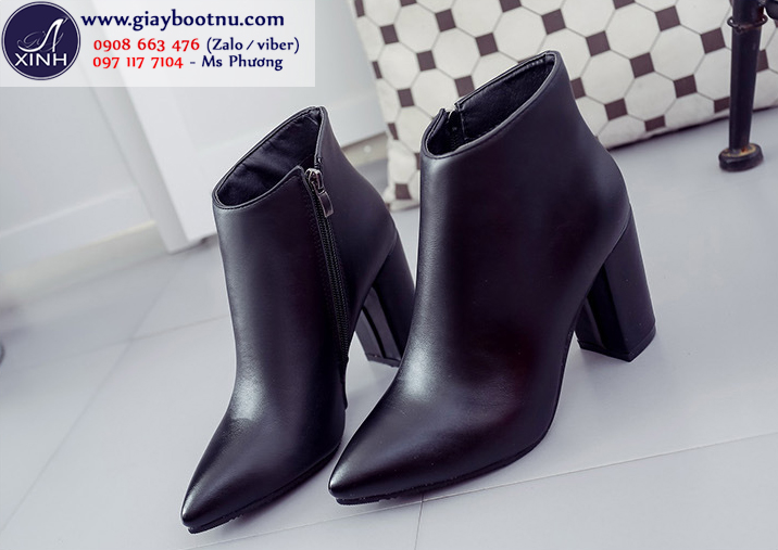 Giày boot nữ đơn giản màu đen đế vuông cho phong cách thời thượng đẳng cấp!