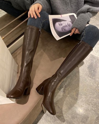 Boot dưới gối mũi vuông đế thấp màu nâu SANG CHẢNH GCC111 Boot dưới gối mũi vuông đế thấp màu nâu SANG CHẢNH GCC111