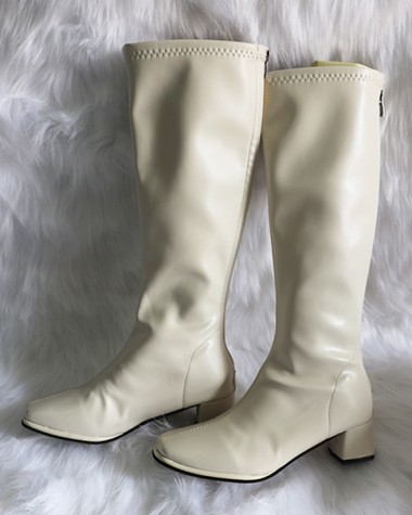 Boot dưới gối ôm chân mũi vuông màu kem sành điệu GCC10702 Boot dưới gối ôm chân mũi vuông màu kem sành điệu GCC10702