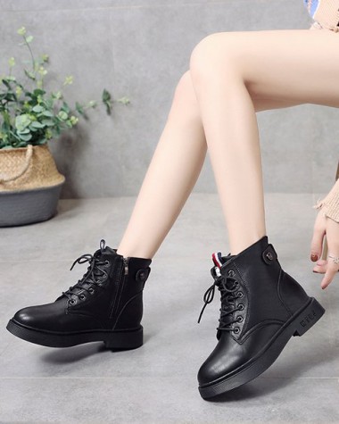 Boot nữ cổ ngắn đế trệt cột dây màu đen HIỆN ĐẠI GBN3201 Boot nữ cổ ngắn đế trệt cột dây màu đen HIỆN ĐẠI GBN3201