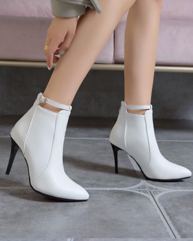 Boot nữ cổ ngắn gót nhọn màu trắng HIỆN ĐẠI GBN6402