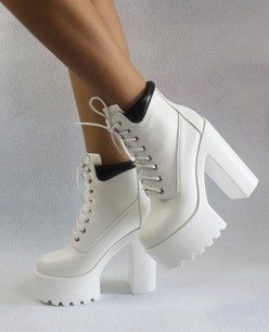 Giày boot nữ đế vuông CỘT DÂY 14cm màu trắng MANG NHẸ- CHẮC CHẮN- TÔN DÁNG GBN19203