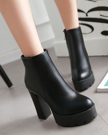 Boot nữ ĐƠN GIẢN gót vuông cao 12cm CHẮC CHÂN GBN5401 Boot nữ ĐƠN GIẢN gót vuông cao 12cm CHẮC CHÂN GBN5401