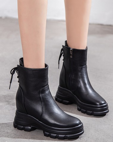 Boot nữ nâng đế 8cm màu đen HIỆN ĐẠI GBN4601 Boot nữ nâng đế 8cm màu đen HIỆN ĐẠI GBN4601