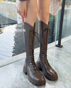 Giày boot nữ cao dưới gối CỘT DÂY ÔM CHÂN màu NÂU, ĐẾ THẤP 5cm cổ xẻ chữ V cho style CÁ TÍNH GCC10C