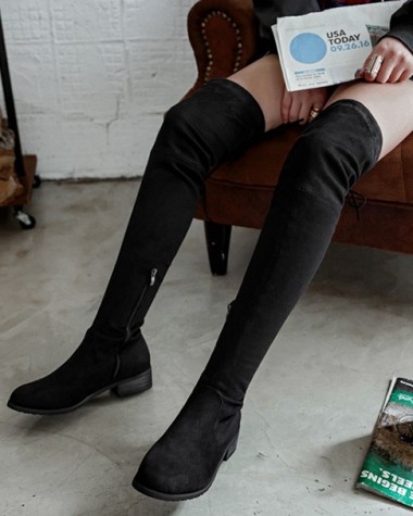 Giày boot nữ cổ cao qua gối đế trệt đơn giản có dây rút sau đùi hiện đại GCC28 Giày boot nữ cổ cao qua gối đế trệt đơn giản có dây rút sau đùi hiện đại GCC28