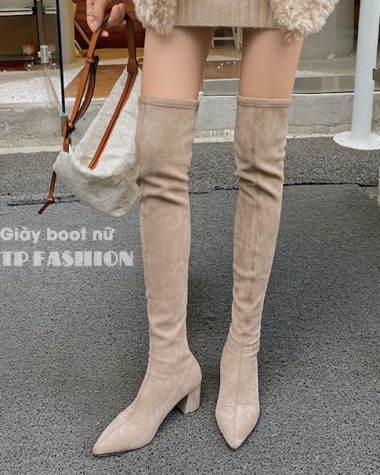 Giày boot nữ cổ cao qua gối chất da lộn MÀU KEM gót vuông 7cm MŨI NHỌN đơn giản GCC31B Giày boot nữ cổ cao qua gối chất da lộn MÀU KEM gót vuông 7cm MŨI NHỌN đơn giản GCC31B