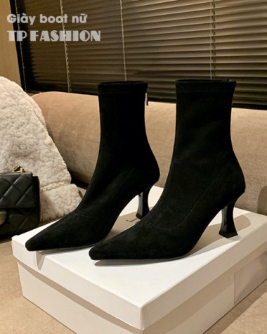 Giày boot nữ cổ lửng chất da lộn MŨI NHỌN GÓT NHỌN cao 7cm ĐƠN GIẢN màu đen GBN40A Giày boot nữ cổ lửng chất da lộn MŨI NHỌN GÓT NHỌN cao 7cm ĐƠN GIẢN màu đen GBN40A