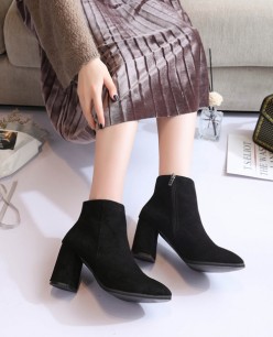 Boot nữ cổ ngắn đế vuông đơn giản da lộn 8 phân GBN13401 Boot nữ cổ ngắn đế vuông đơn giản da lộn 8 phân GBN13401