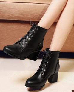 Boot nữ cổ ngắn đế vuông sành điệu êm chân GBN132