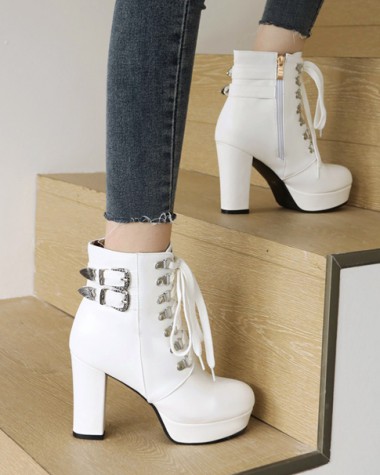 Giày boot nữ cổ ngắn màu trắng buộc dây XINH XẮN GBN10102