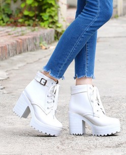 Giày boot nữ cổ ngắn CỘT DÂY màu trắng ĐẾ TO cao 9cm  mang CHẮC CHÂN, TÔN DÁNG GBN16302